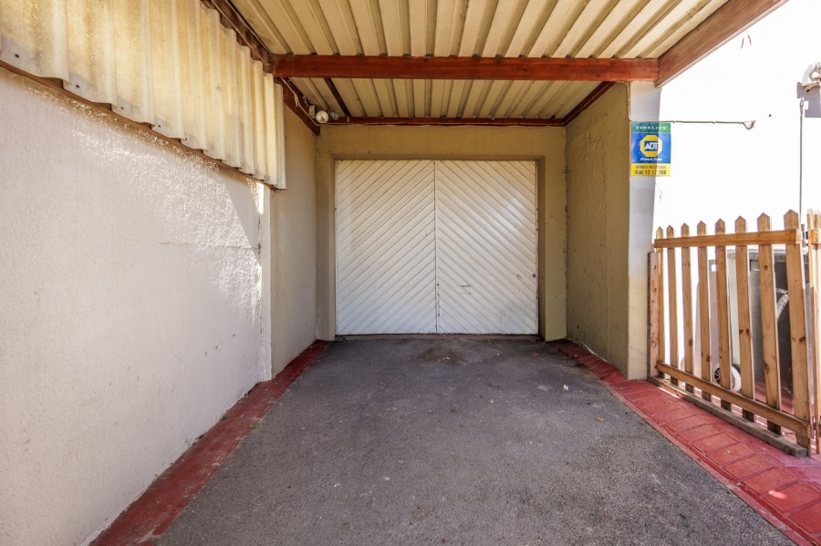 2 Bedroom Property for Sale in Rustdal Western Cape